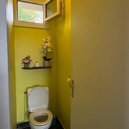 Spacieuse Maison De 190 M2, Jardin, La à 15min à Pied - 6 Personnes Villa *
