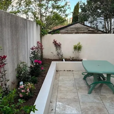 Spacieuse Maison De 180 M2, Jardin, La A 15min A Pied - 6 Personnes * Les Sables-d'Olonne