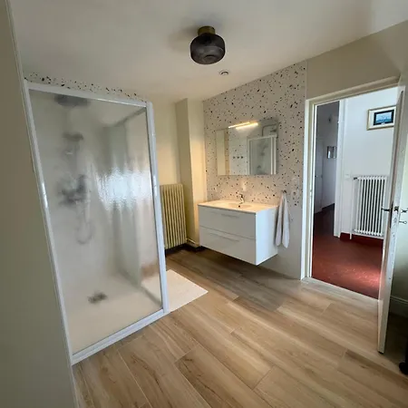 Spacieuse Maison De 180 M2, Jardin, La A 15min A Pied - 6 Personnes * Les Sables-d'Olonne