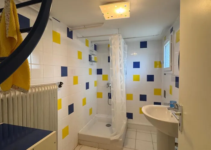 Spacieuse Maison De 190 M2, Jardin, La A 15min A Pied - 6 Personnes Willa