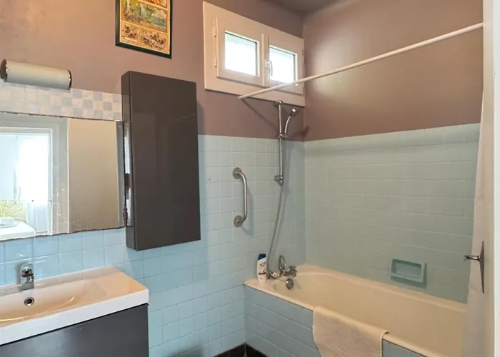 Willa Spacieuse Maison De 190 M2, Jardin, La A 15min A Pied - 6 Personnes