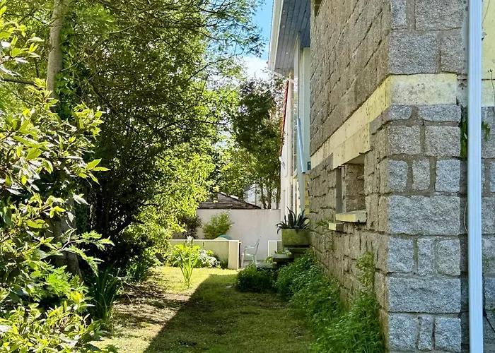 Spacieuse Maison De 190 M2, Jardin, La A 15min A Pied - 6 Personnes *