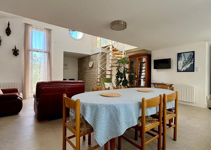 Willa Spacieuse Maison De 190 M2, Jardin, La A 15min A Pied - 6 Personnes